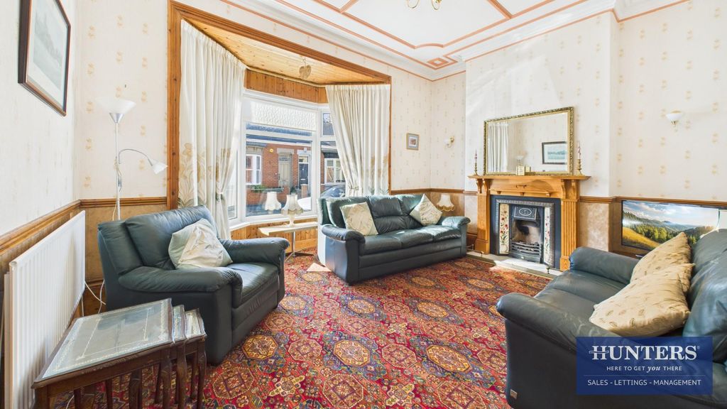 Property photo 3 of 15 Front Recpetion