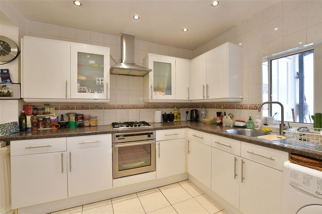 Property photo 3 of 21 Kitchen/ Dining Room