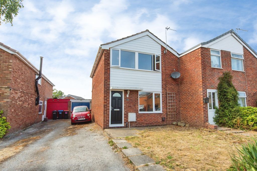 Property photo 1 of 18