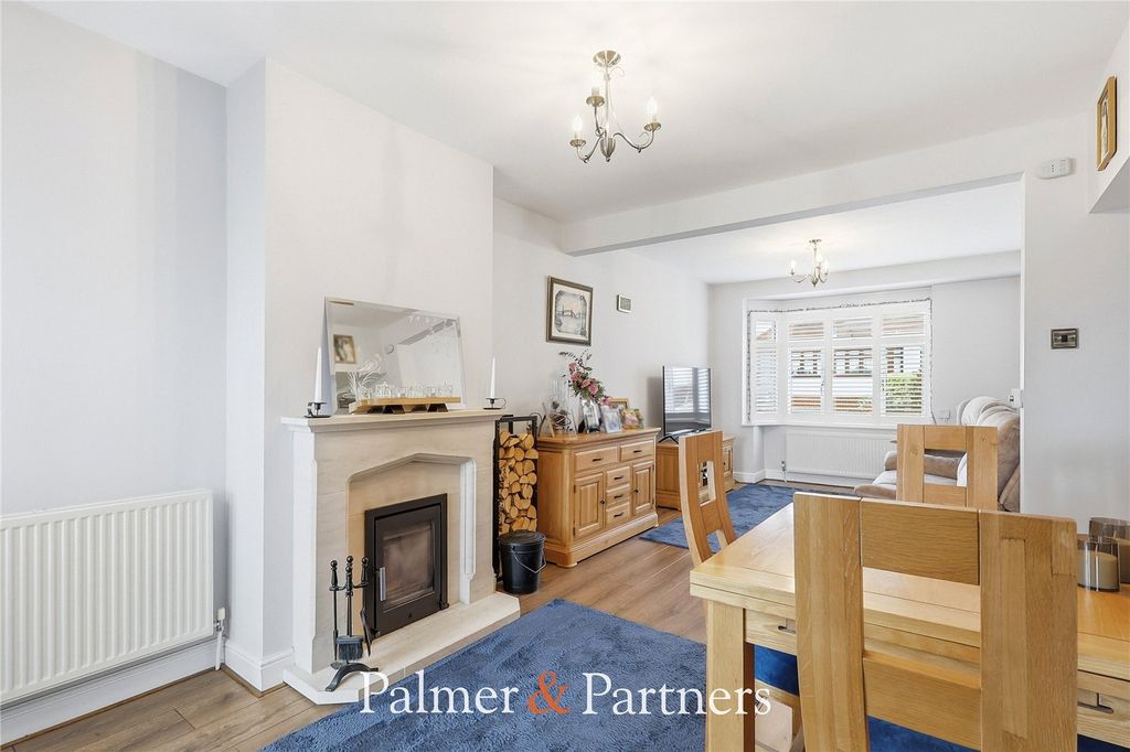 Property photo 2 of 31 Picture No. 04