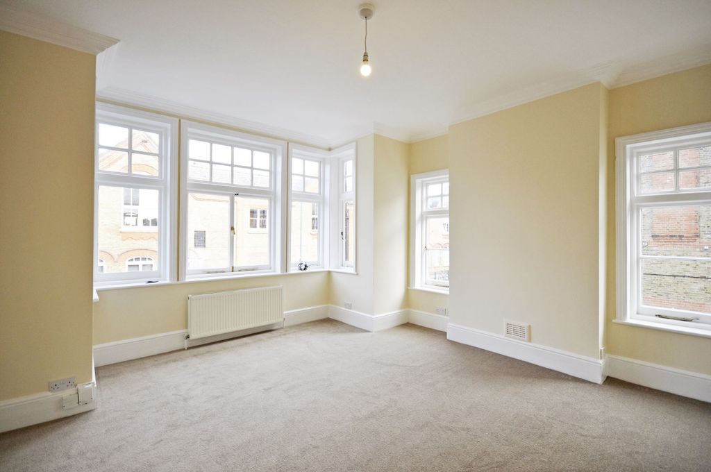 Property photo 2 of 11 Photo 2