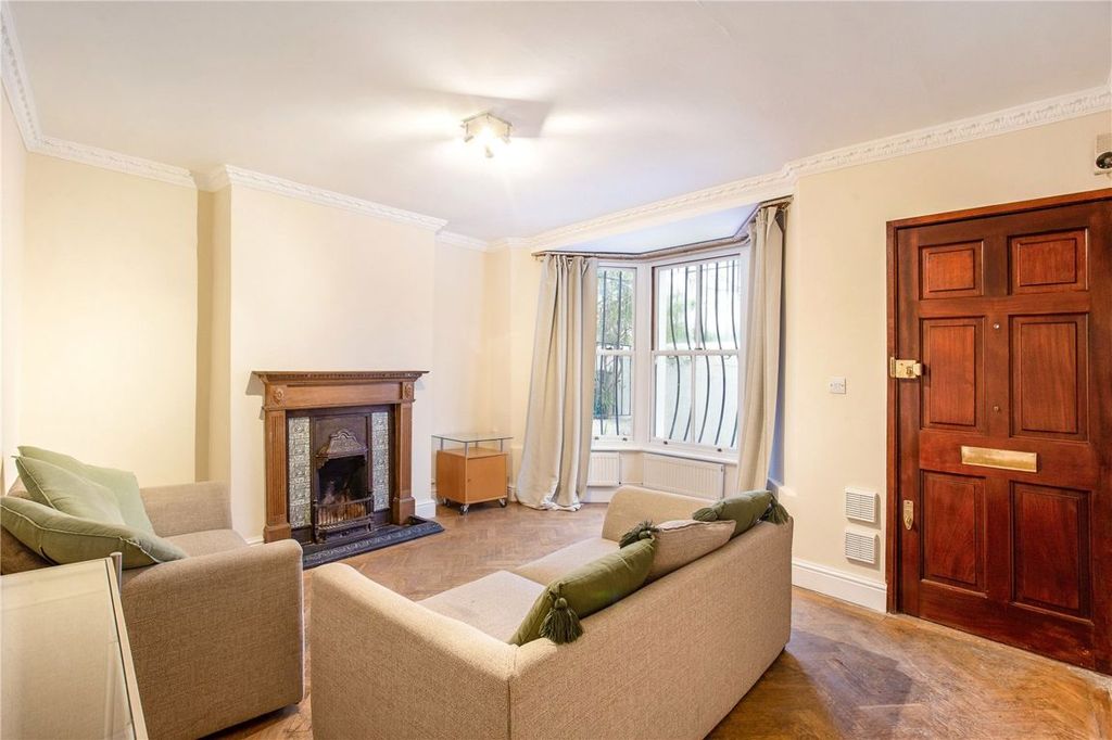 Property photo 2 of 6