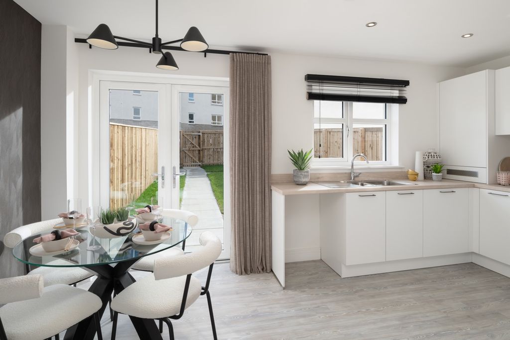 Property photo 2 of 11 Cedar Brae, Jackton