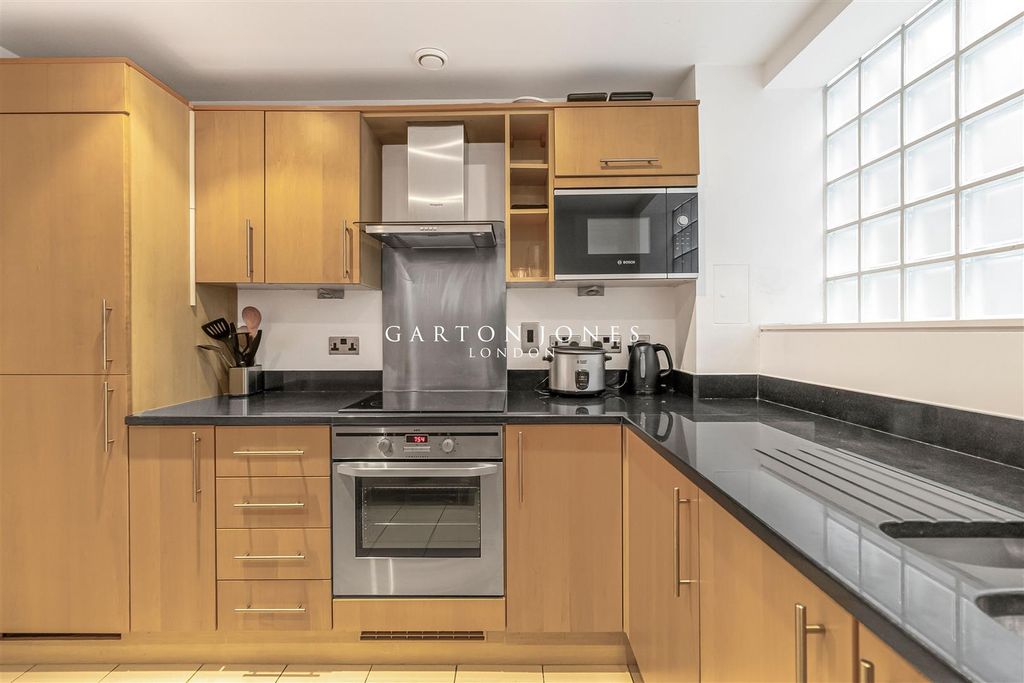 Property photo 2 of 12 Kitchen.Jpg