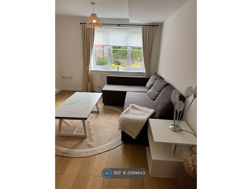 Property photo 2 of 8