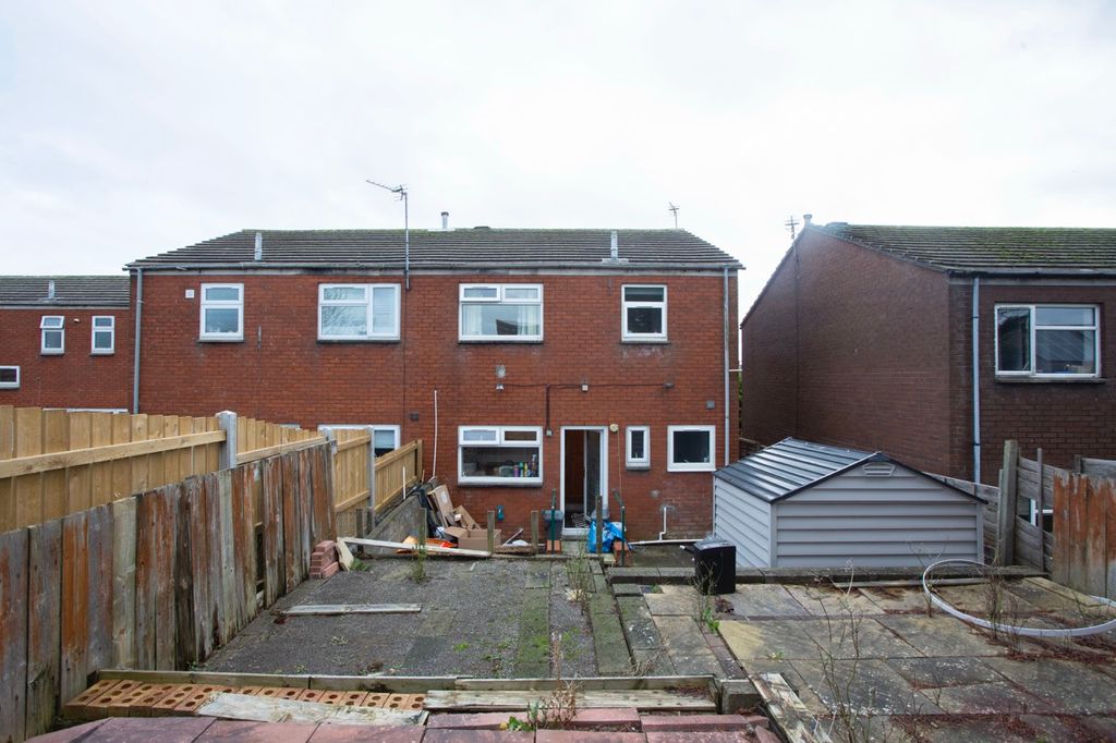 Property photo 3 of 25