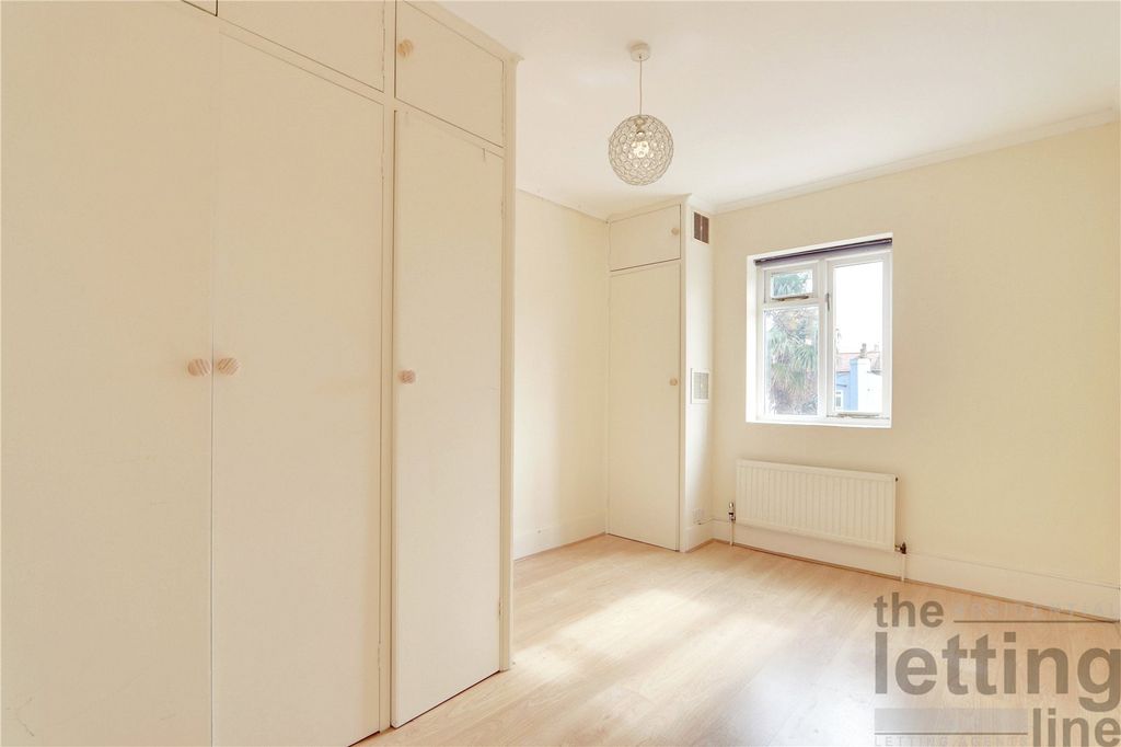 Property photo 3 of 11 Picture No. 20