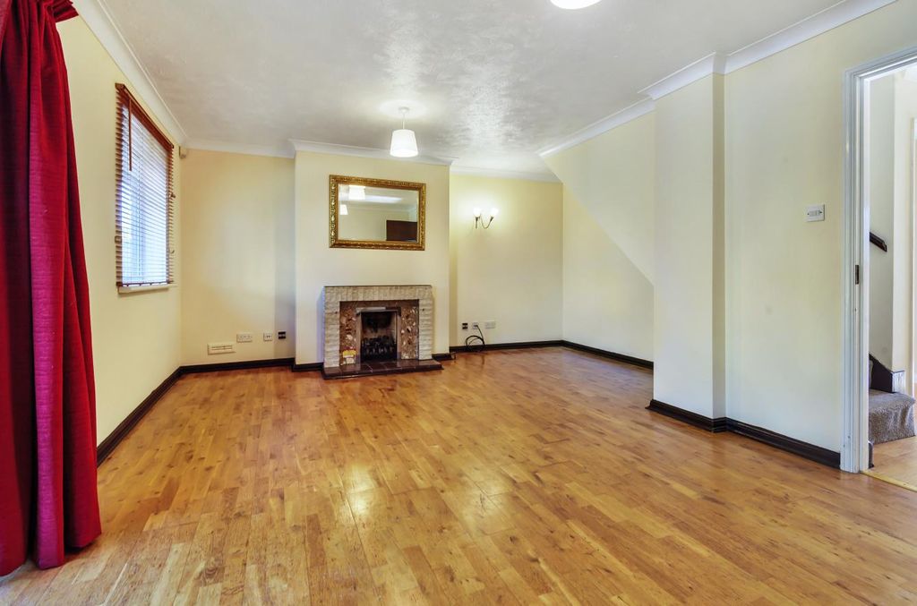 Property photo 3 of 16 905694 (2).Jpg