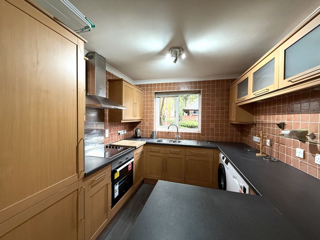 Property photo 3 of 13 Img_1593