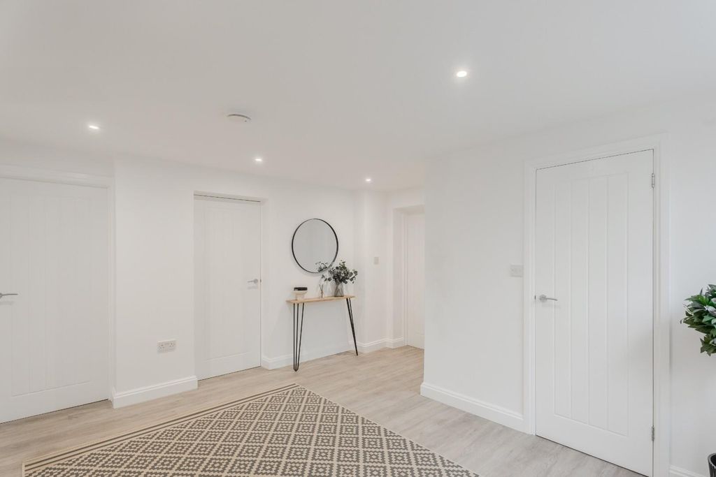 Property photo 3 of 36 Botterham-42.Jpg