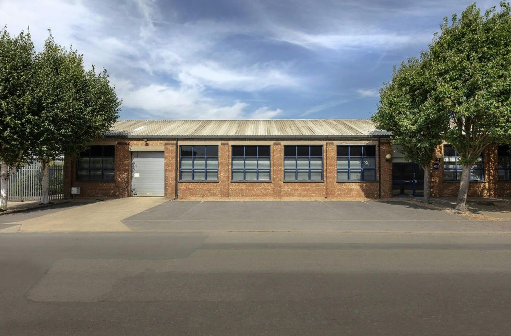 Property photo 1 of 5 4923 Ipswich Road Slough 1.Jpg