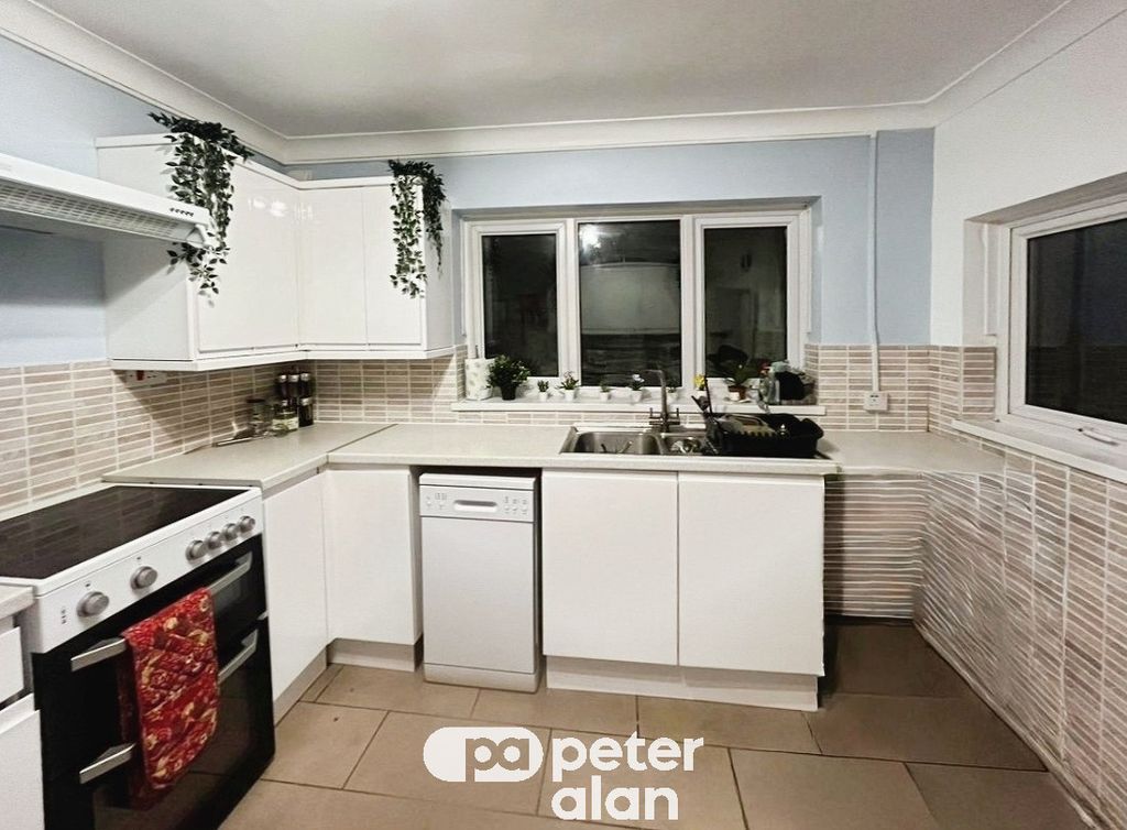 Property photo 2 of 15 Balcony