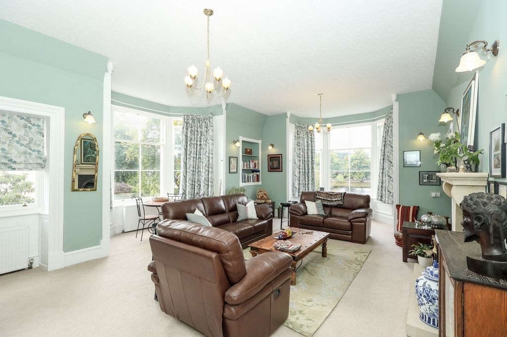 Property photo 2 of 35 Drawing Room