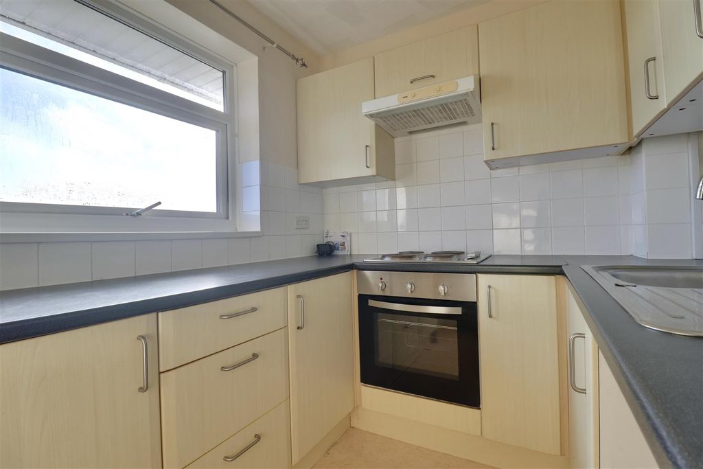 Property photo 3 of 11 10B13CE1-F823-4419-9698-7D0A7311719F_1_201_A.Jpeg