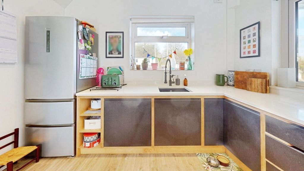 Property photo 2 of 18 Pbox-Img.Jpg