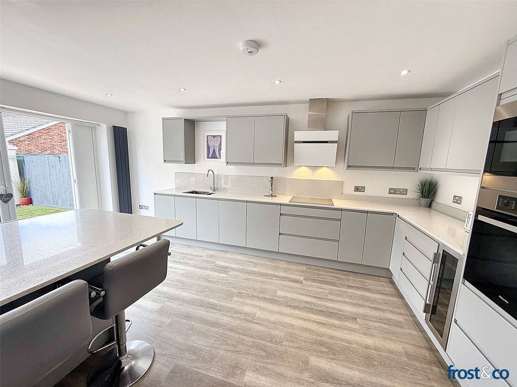 Property photo 2 of 22 Kitchen