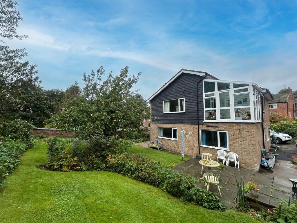 Property photo 3 of 23 2