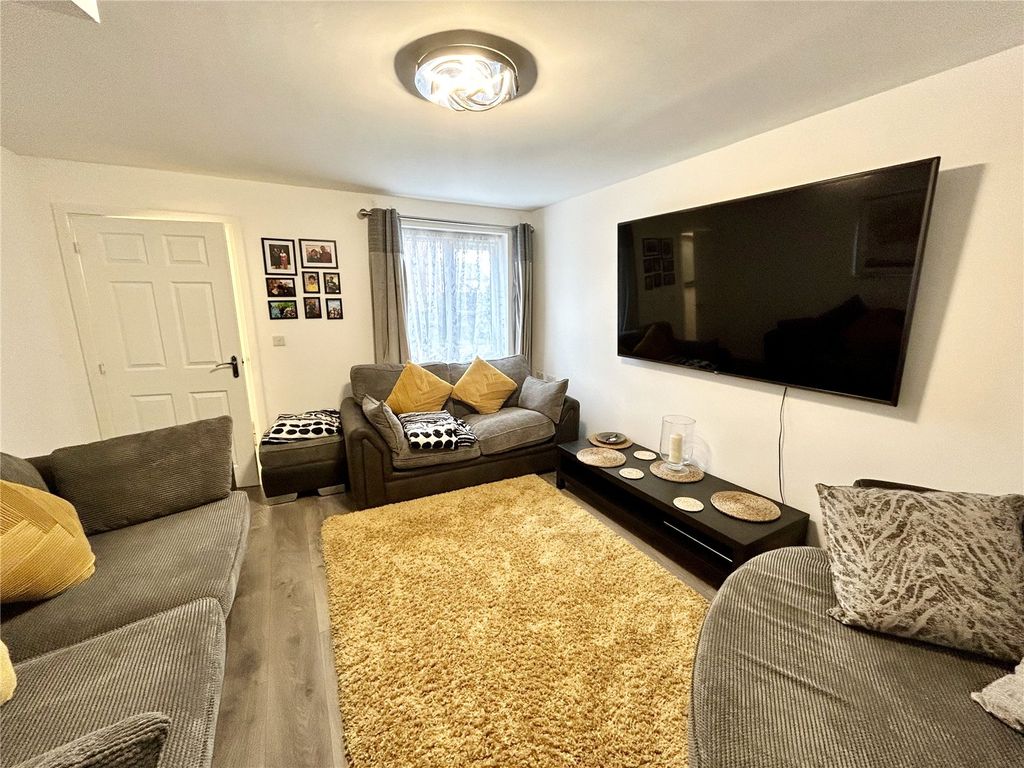 Property photo 3 of 17 Picture No. 03