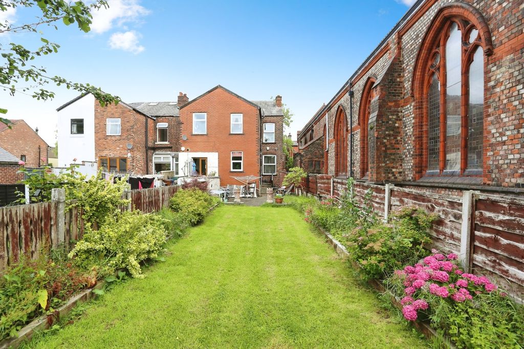 Property photo 2 of 17 Picture No. 06