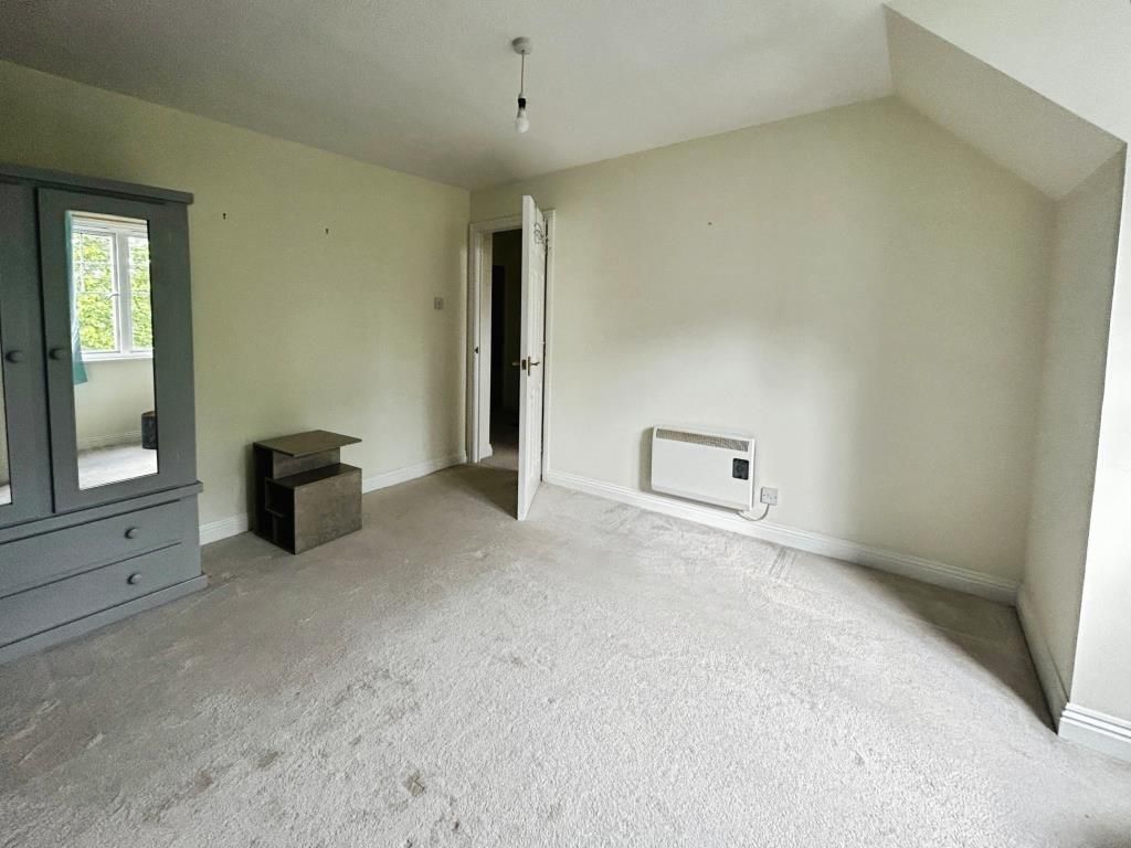 Property photo 3 of 9 Bedroom