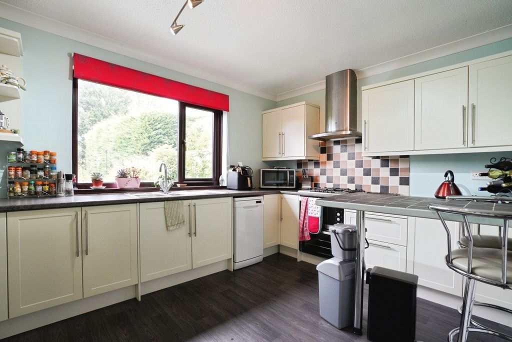 Property photo 2 of 17 Pbox-Img.Jpg