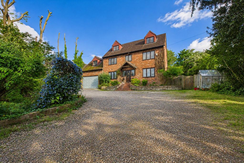 Property photo 1 of 26