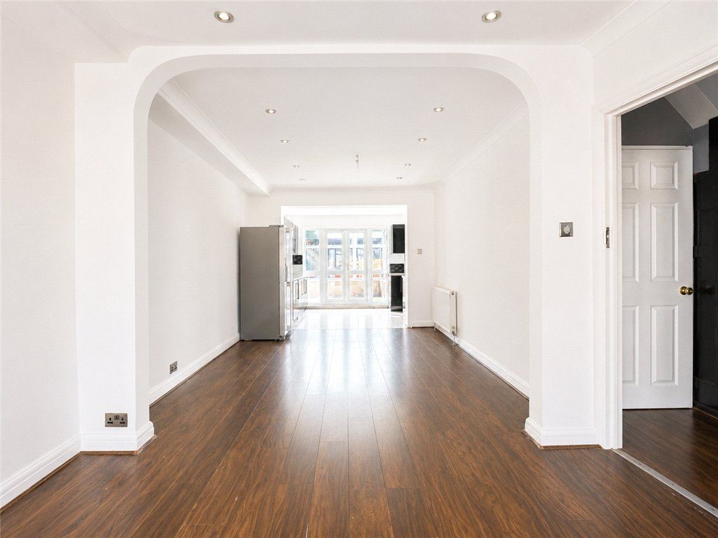 Property photo 3 of 12 Picture No. 01
