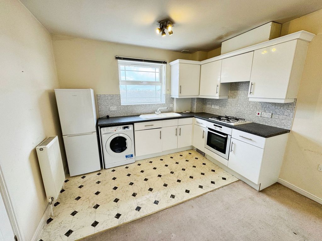 Property photo 2 of 8