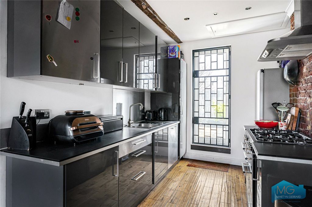 Additional image 4 of 3 bed flat for saleHighbury Park, London N5