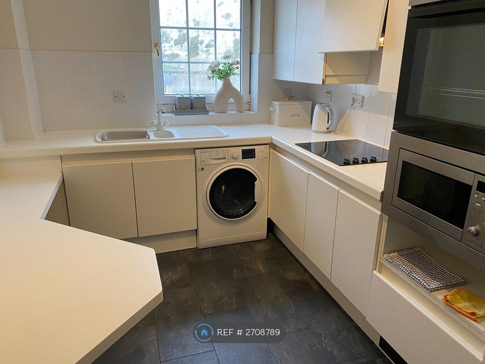 Property photo 1 of 12 Kitchen View