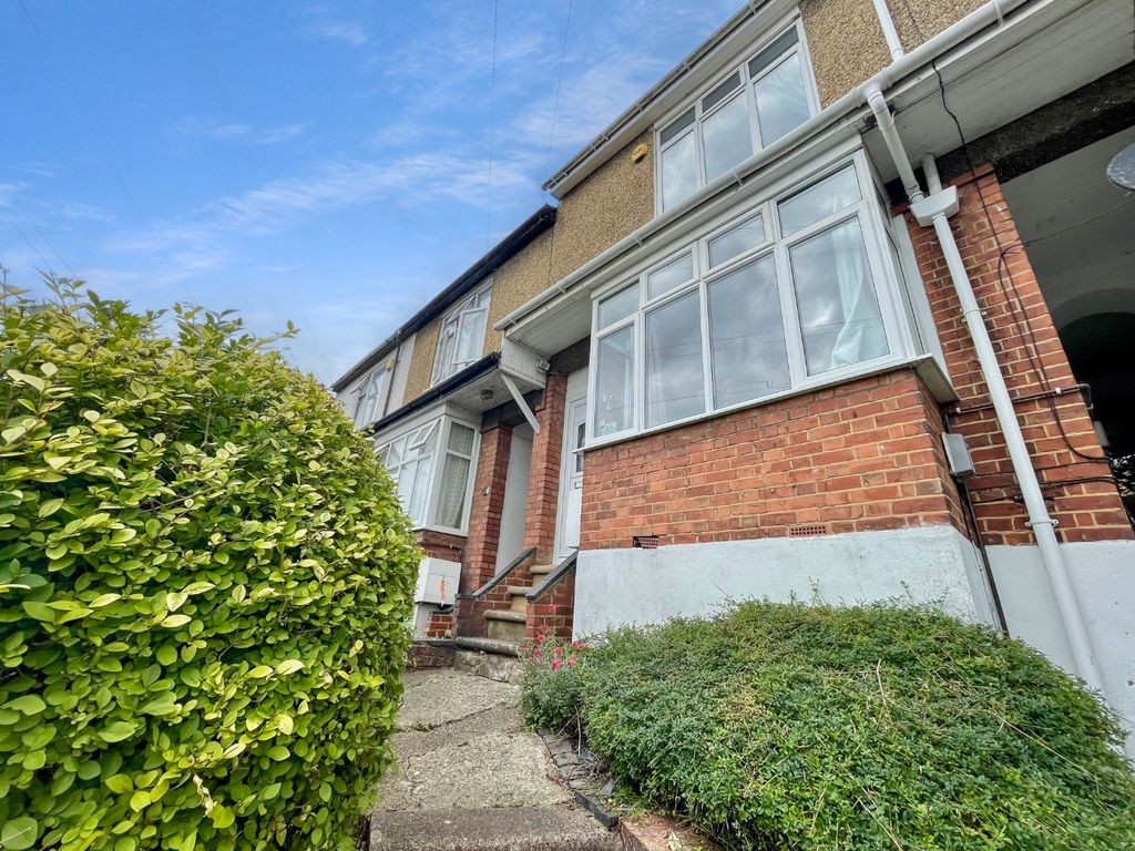 Property photo 1 of 15 4393950