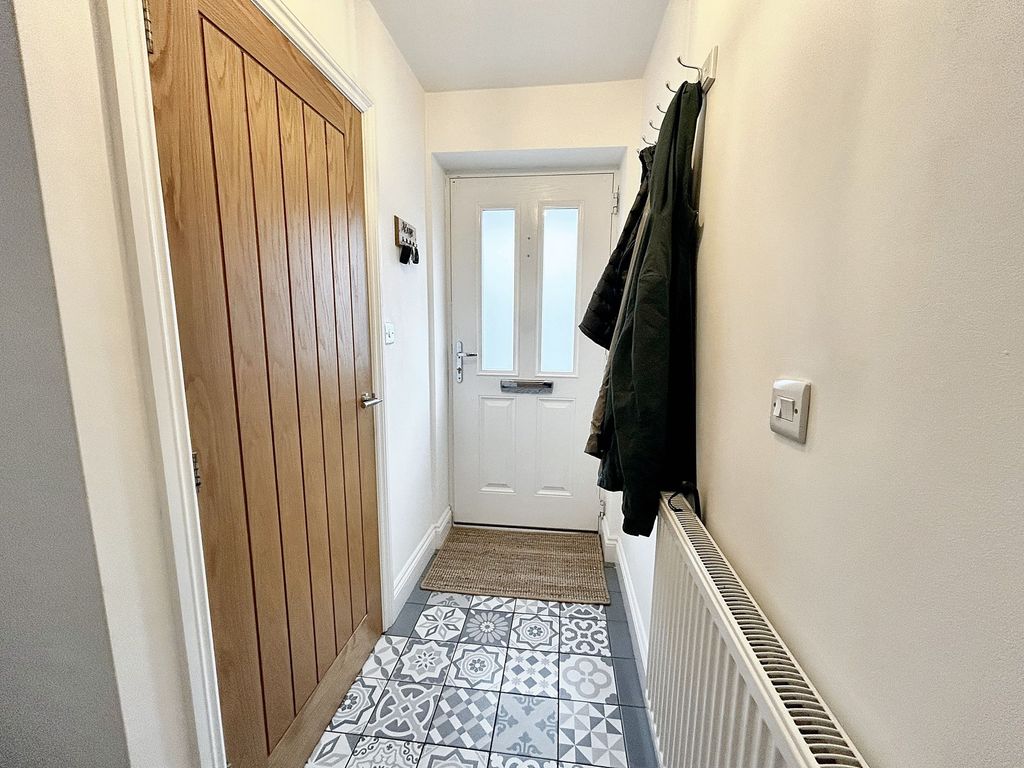Property photo 3 of 37