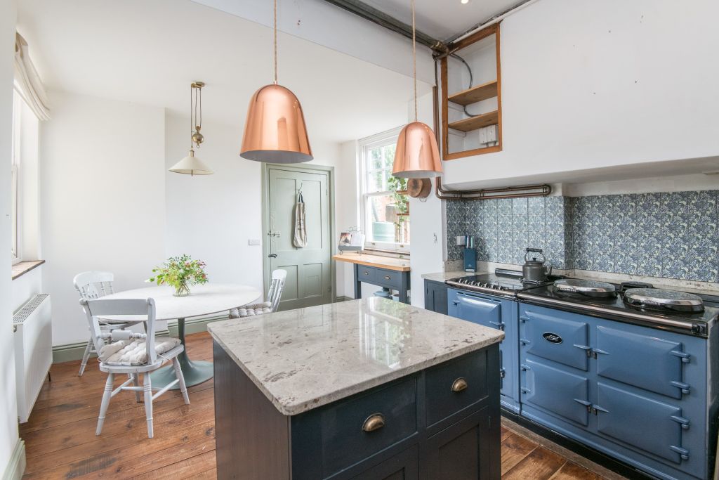 Property photo 2 of 42 Kitchen/Breakfast Room