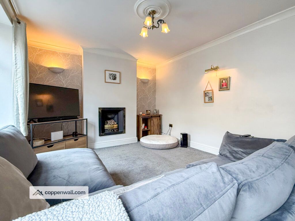 Property photo 1 of 28