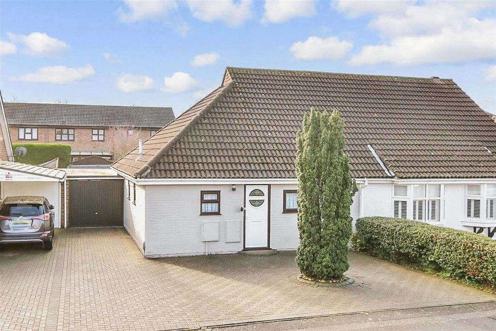 Property photo 1 of 8 External (Web)