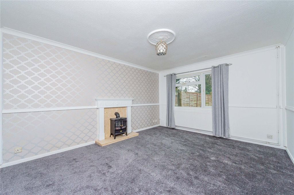 Property photo 2 of 31 Picture No. 15