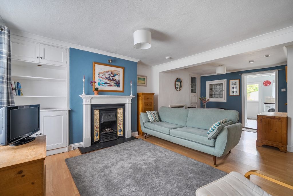Property photo 2 of 12 1458292-19-6A032494465c6