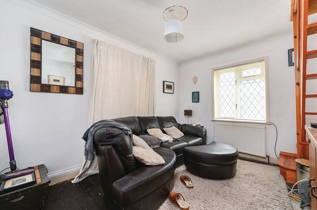 Property photo 3 of 16 Picture No. 19