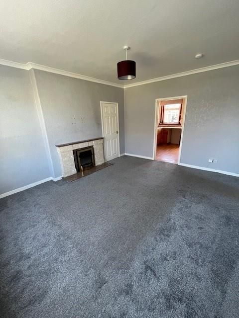 Property photo 2 of 13 Living 1.Jpg