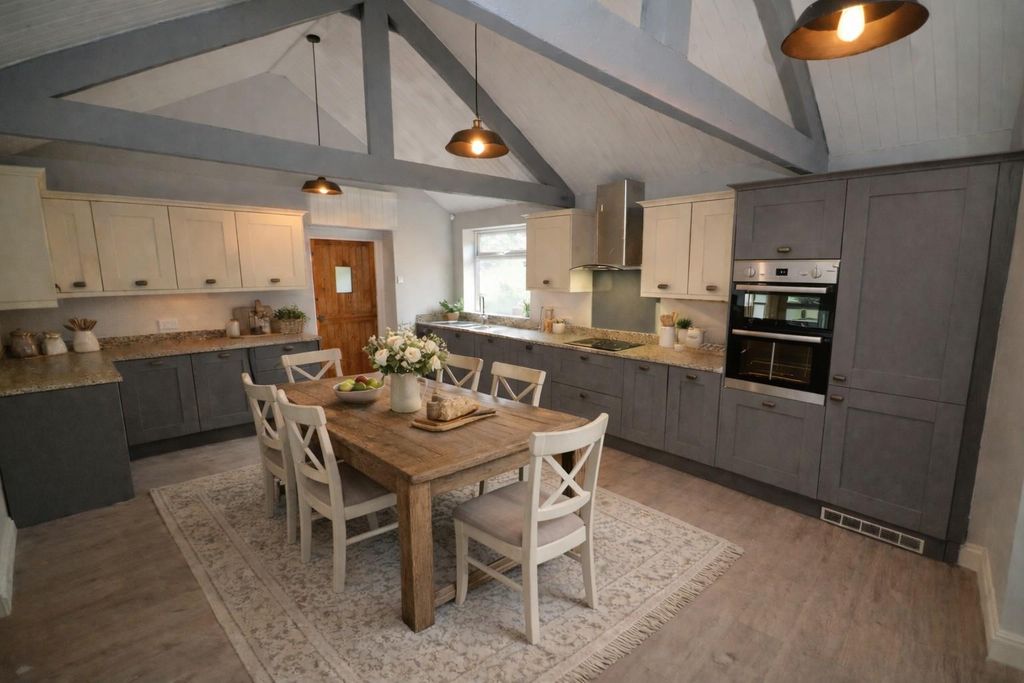 Property photo 2 of 13 Kitchen