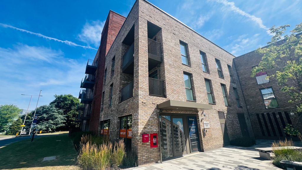 Property photo 1 of 15 Exterior