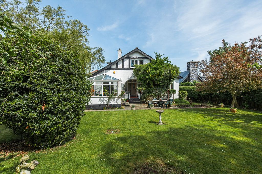 Property photo 1 of 19