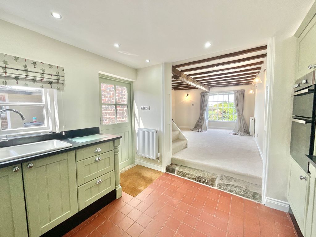 Property photo 2 of 29