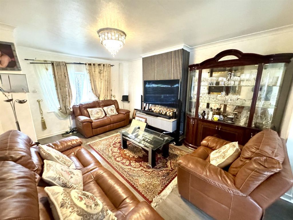 Property photo 3 of 21 Img_1555.Jpg