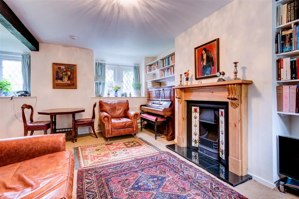 Property photo 1 of 11 Sitting Room