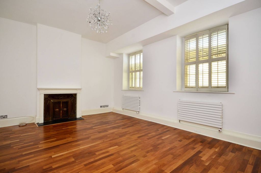Property photo 2 of 5