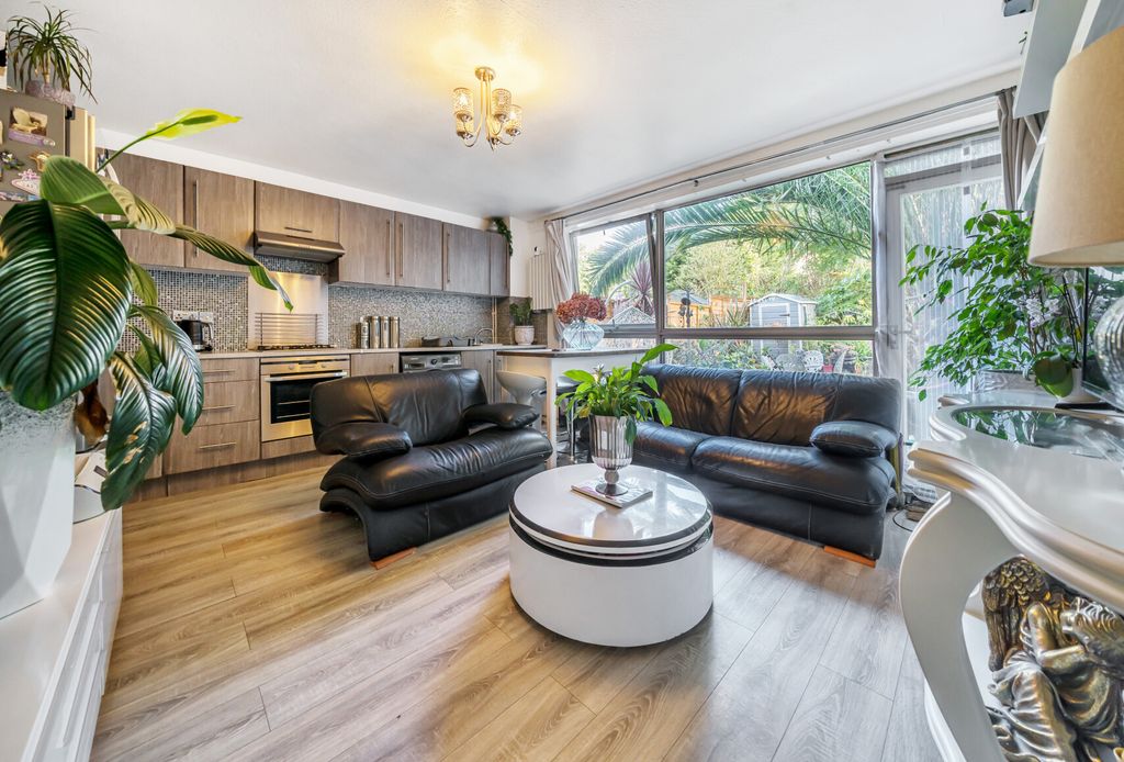 Property photo 1 of 13 1192952 (14).Jpg