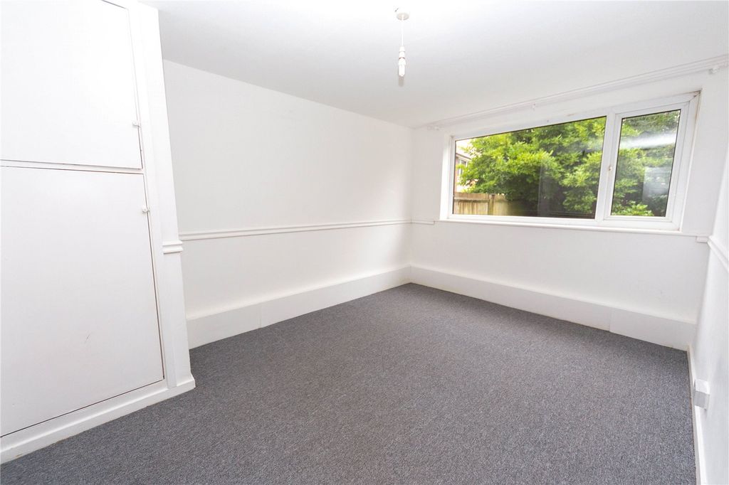 Property photo 3 of 7 Picture No. 05