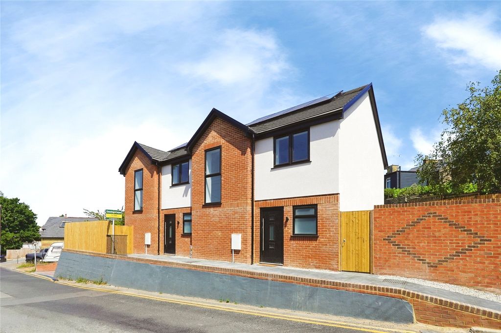 Property photo 1 of 18 Picture No. 13