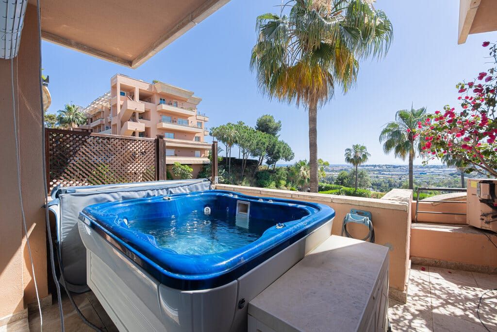 Property photo 2 of 24 Marbella Penthouse Esmara413 2